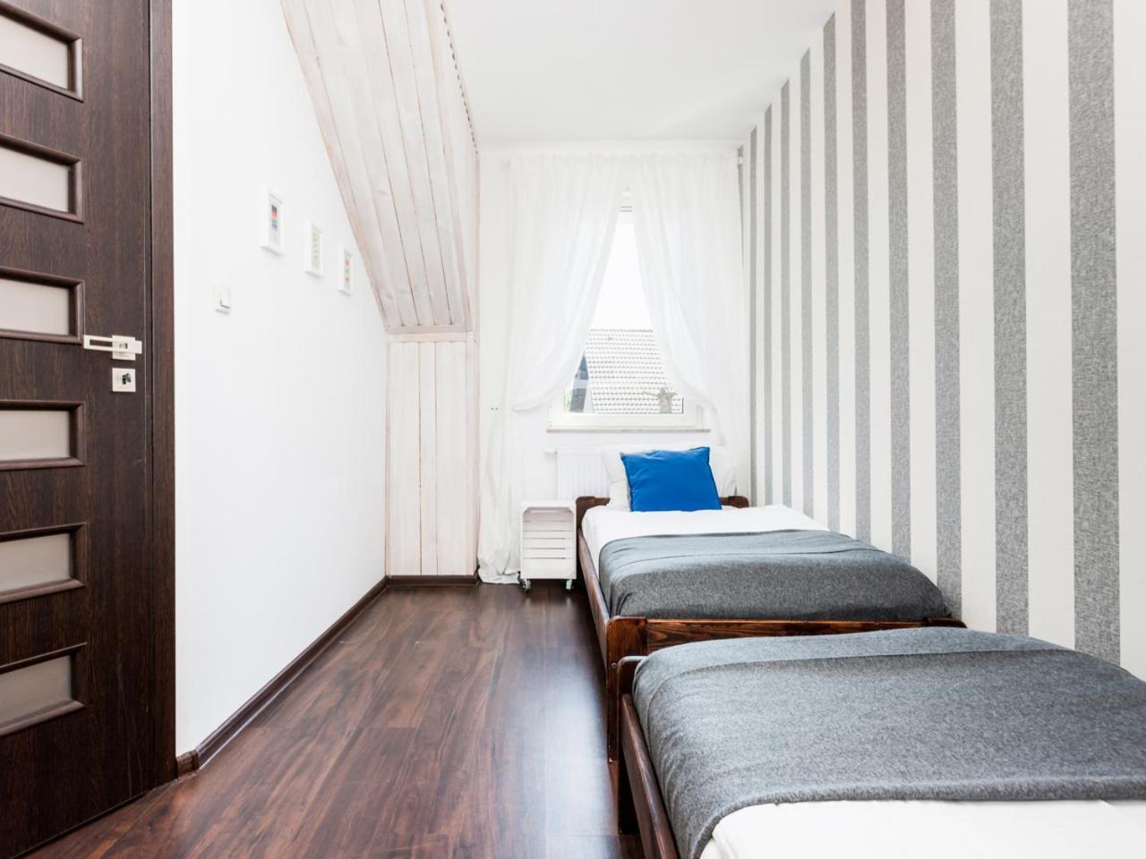 Kompleks Wypoczynkowy Pomerania Z Podgrzewanym Basenem 30 Metrow Do Morza レバル 部屋 写真